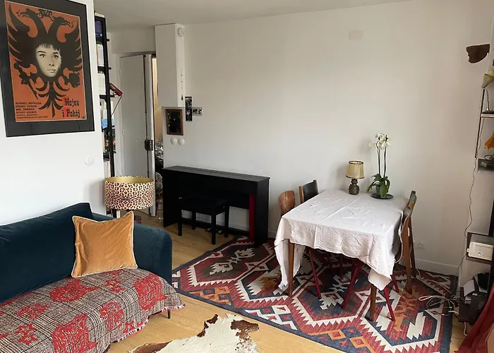 Apartment Deux Pieces Lumineux Calme, Vue Sur Le Ciel ! Paris
